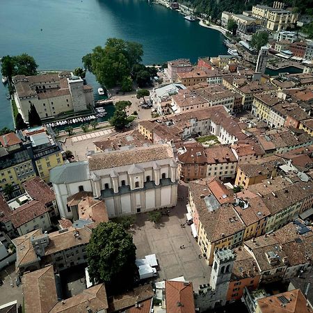 Casa Morellato ริวาเดลการ์ดา ภายนอก รูปภาพ